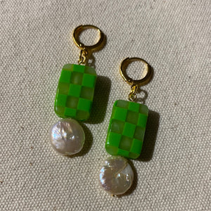 green checkered pearls